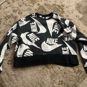 Nike black cropped sweatshirt